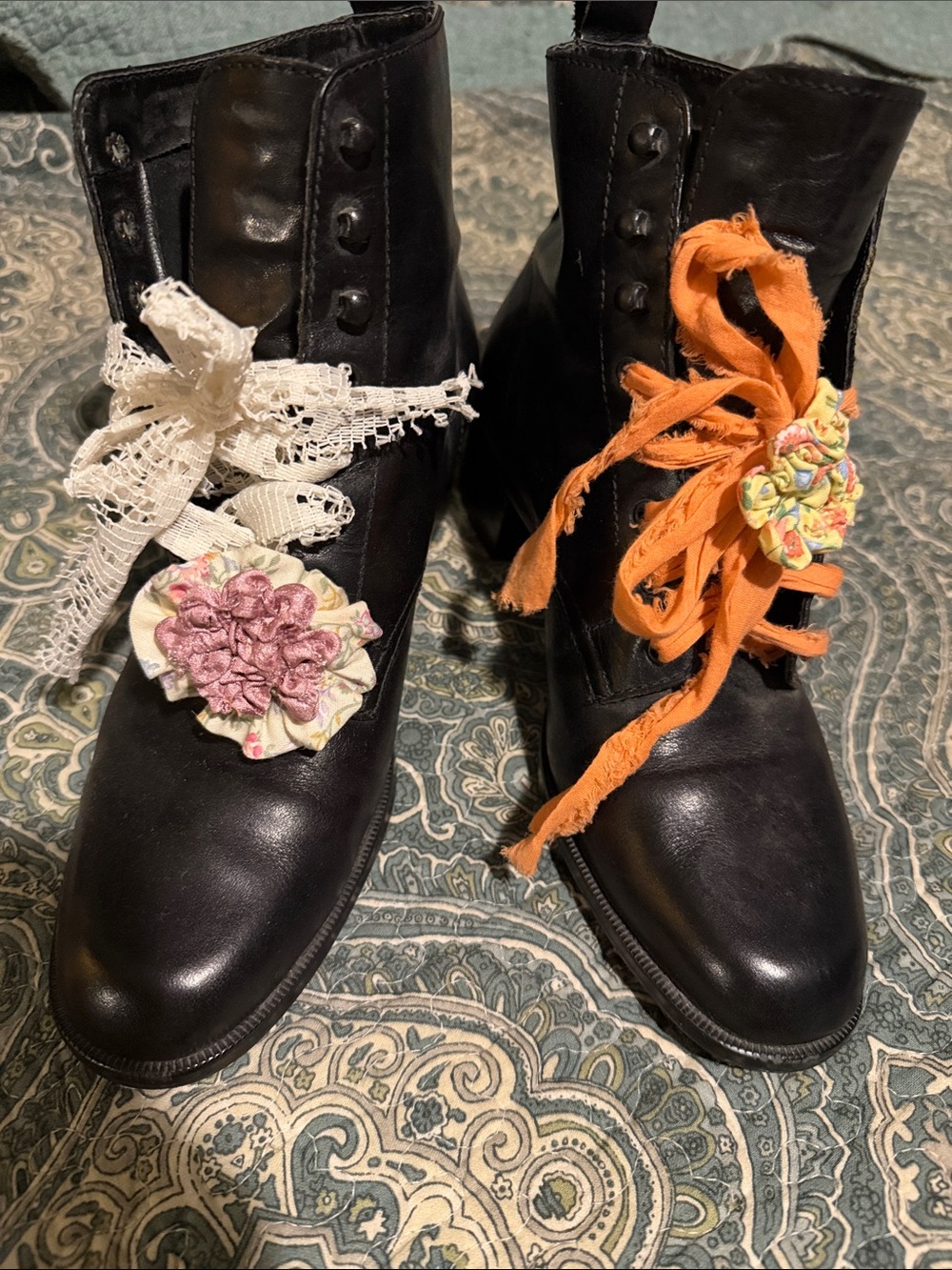 Vintage - LEATHER LACE UP BOOTS - Bandolino - original black laces - SZ 8M - Picture 2 of 13